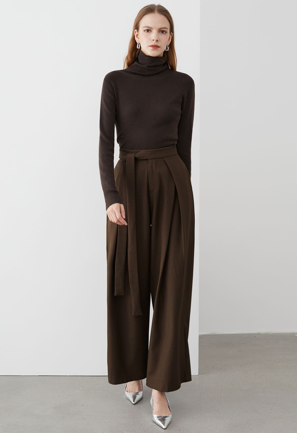 Fixed Belted Side Pockets Straight-Leg Pants in Brown - Retro, Indie ...
