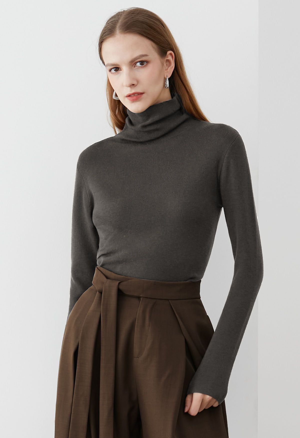 Side Pleat High Neck Ribbed Knit Top in Smoke