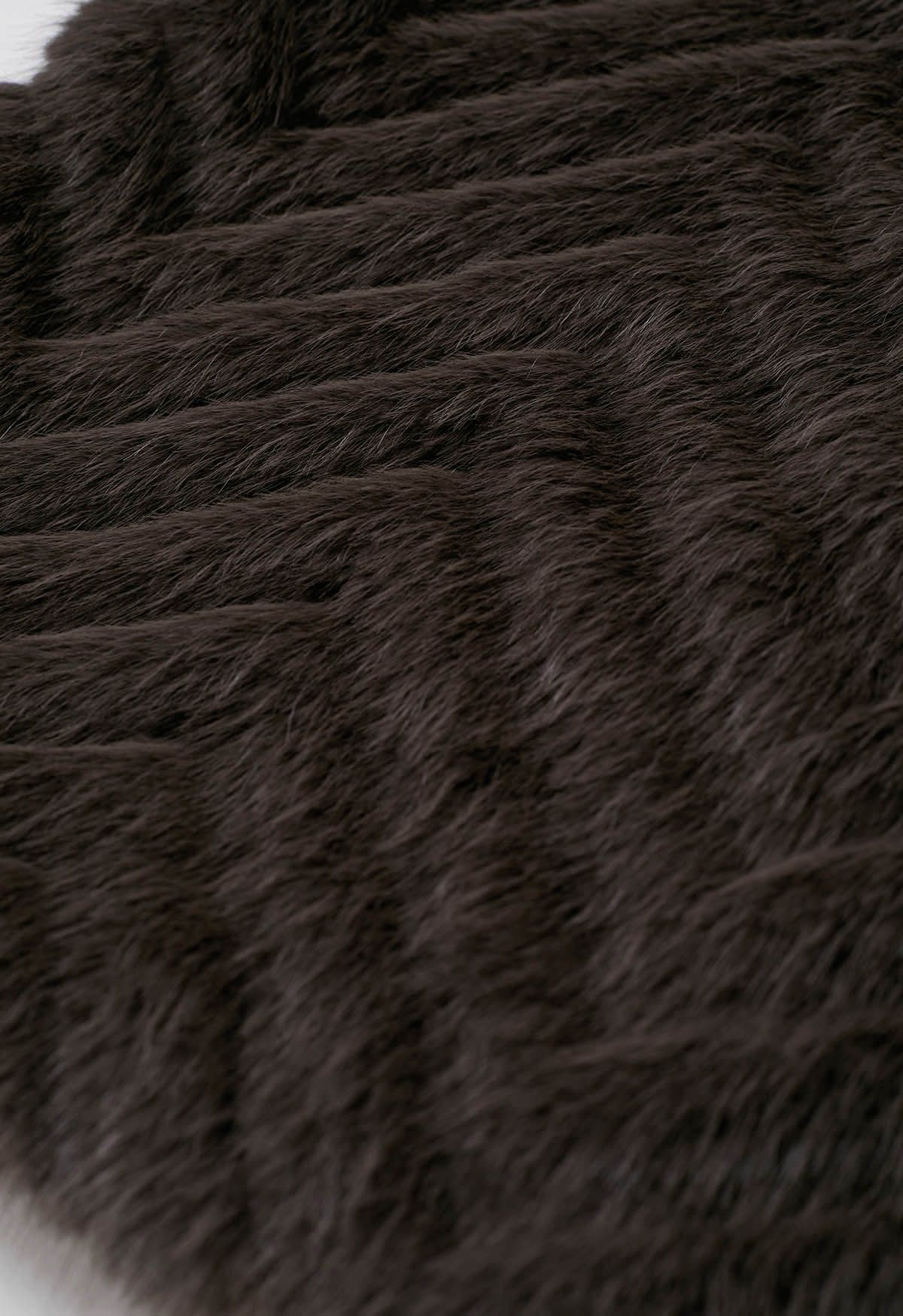 Posh Faux Fur Coat in Brown