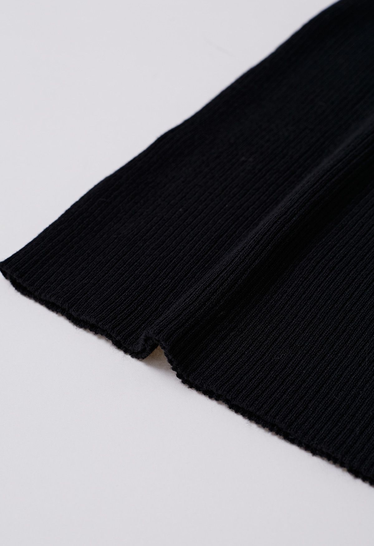 3D Floret Mesh Sleeves Spliced Knit Top in Black