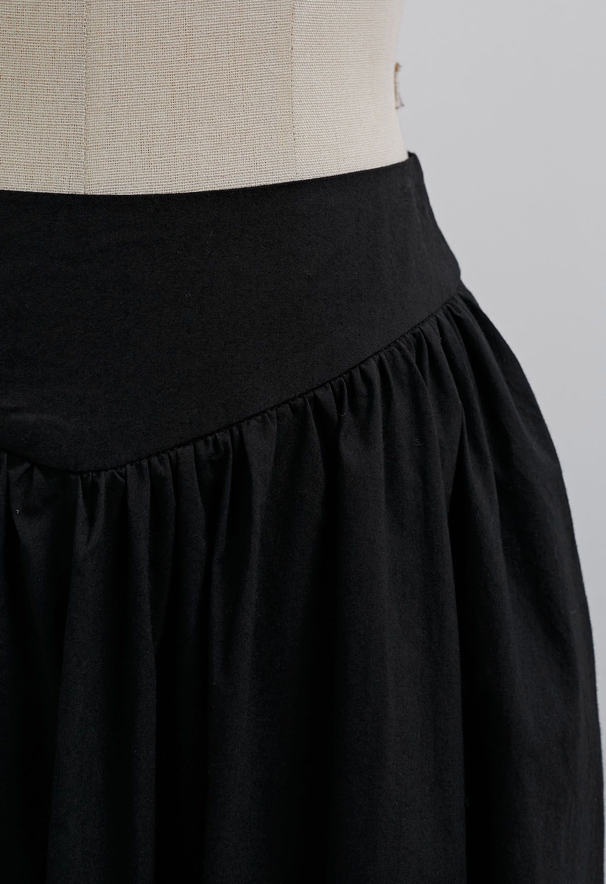 Simple Elegance Texture A-Line Skirt in Black