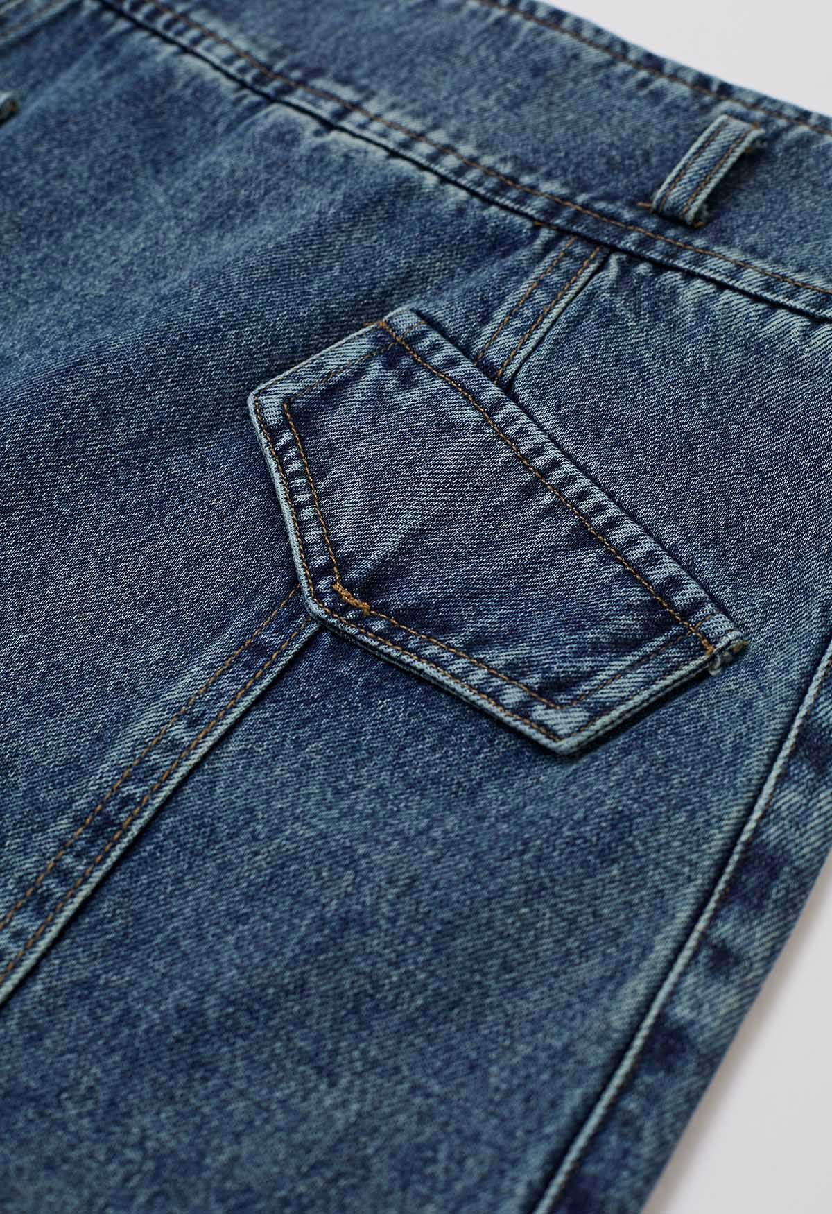 Fake Flap Pockets Belted Denim Skorts in Blue