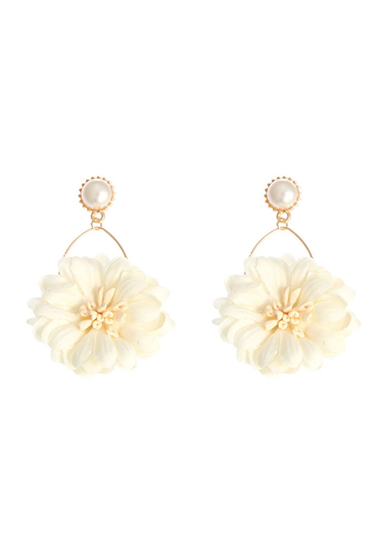 Captivating Blossom Pearl Earrings in Cream