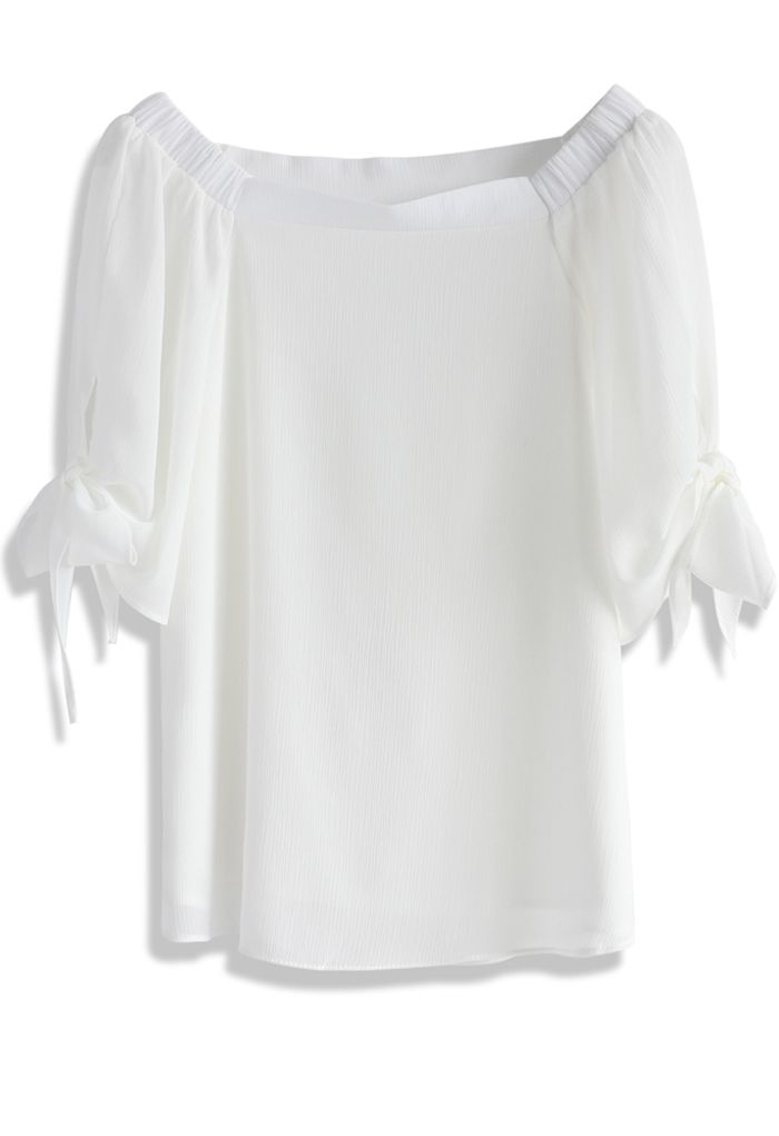 Bowknot Off-shoulder Chiffon Top in White 