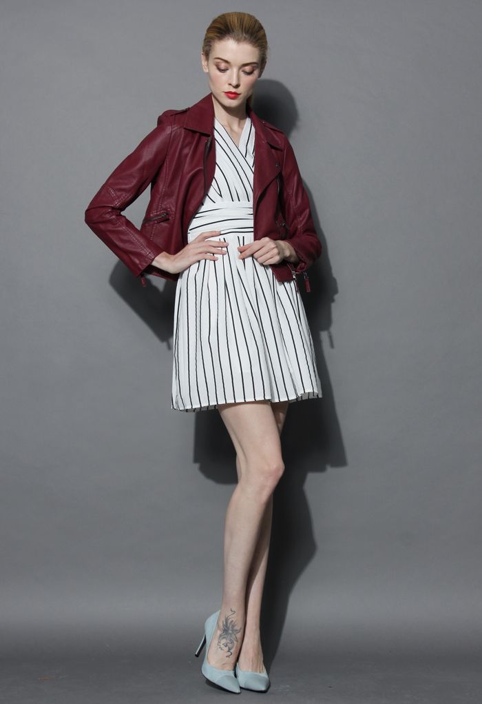 Chic and Stylish Faux Leather Biker Jacket in Wine