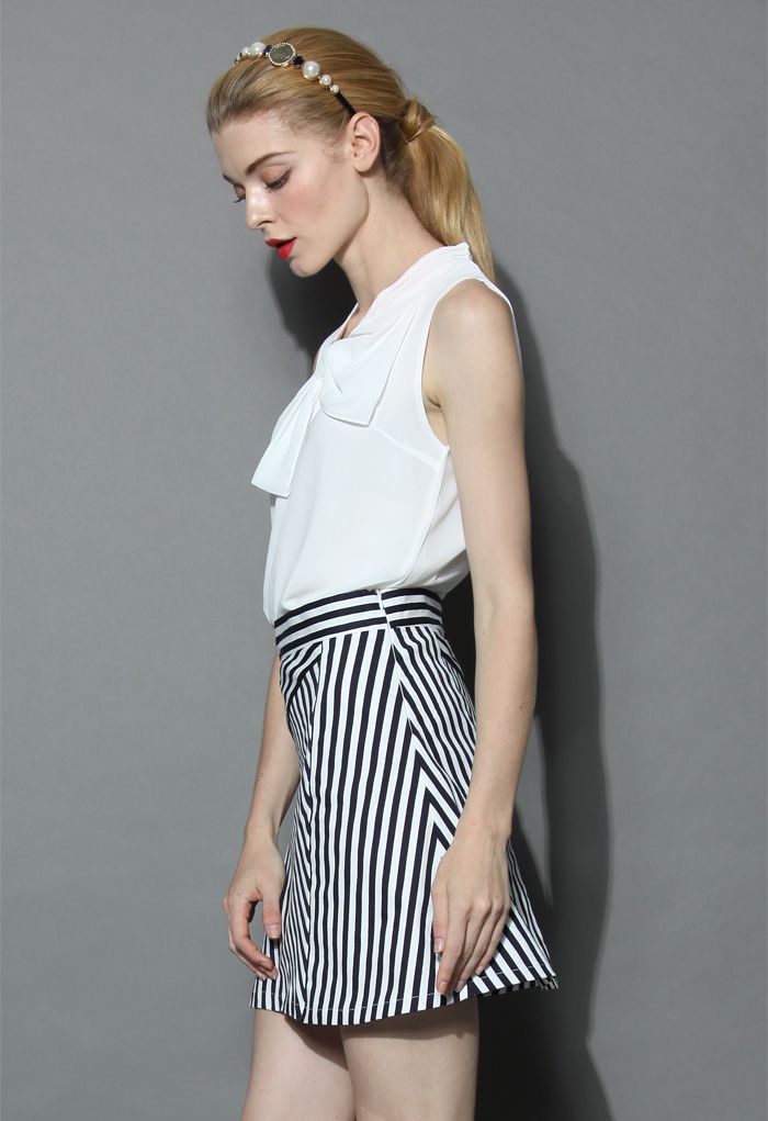 Cheers Bow Sleeveless Top in White