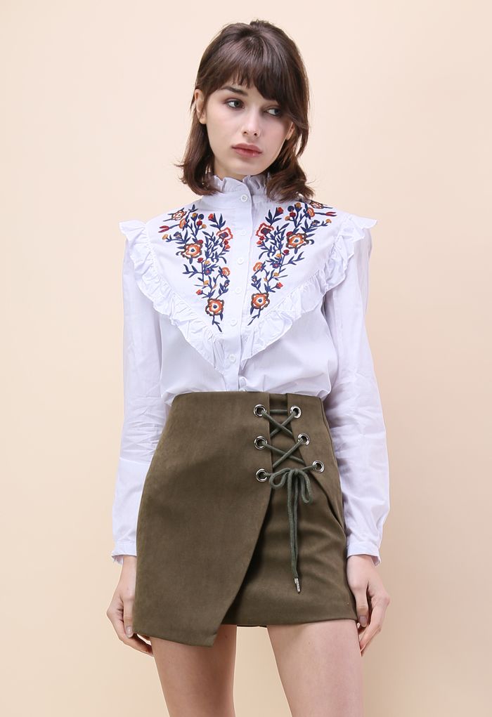 Retro Wildflower Embroidered Shirt in White