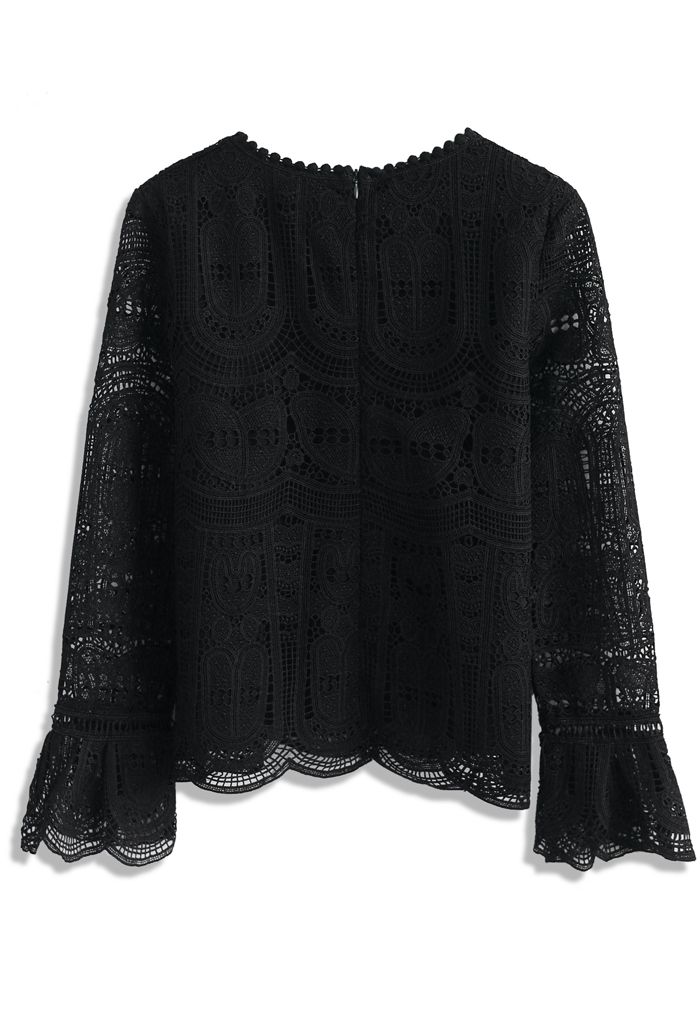 Echo of Exquisiteness Crochet Top in Black