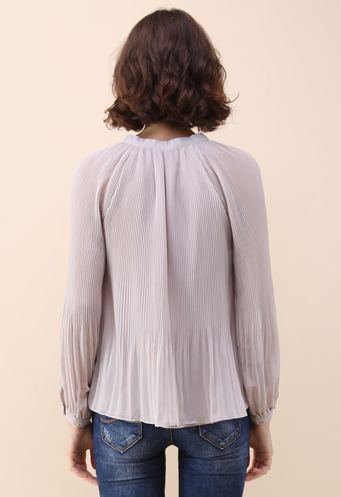 Winsome Look Pleated Chiffon Top in Cream