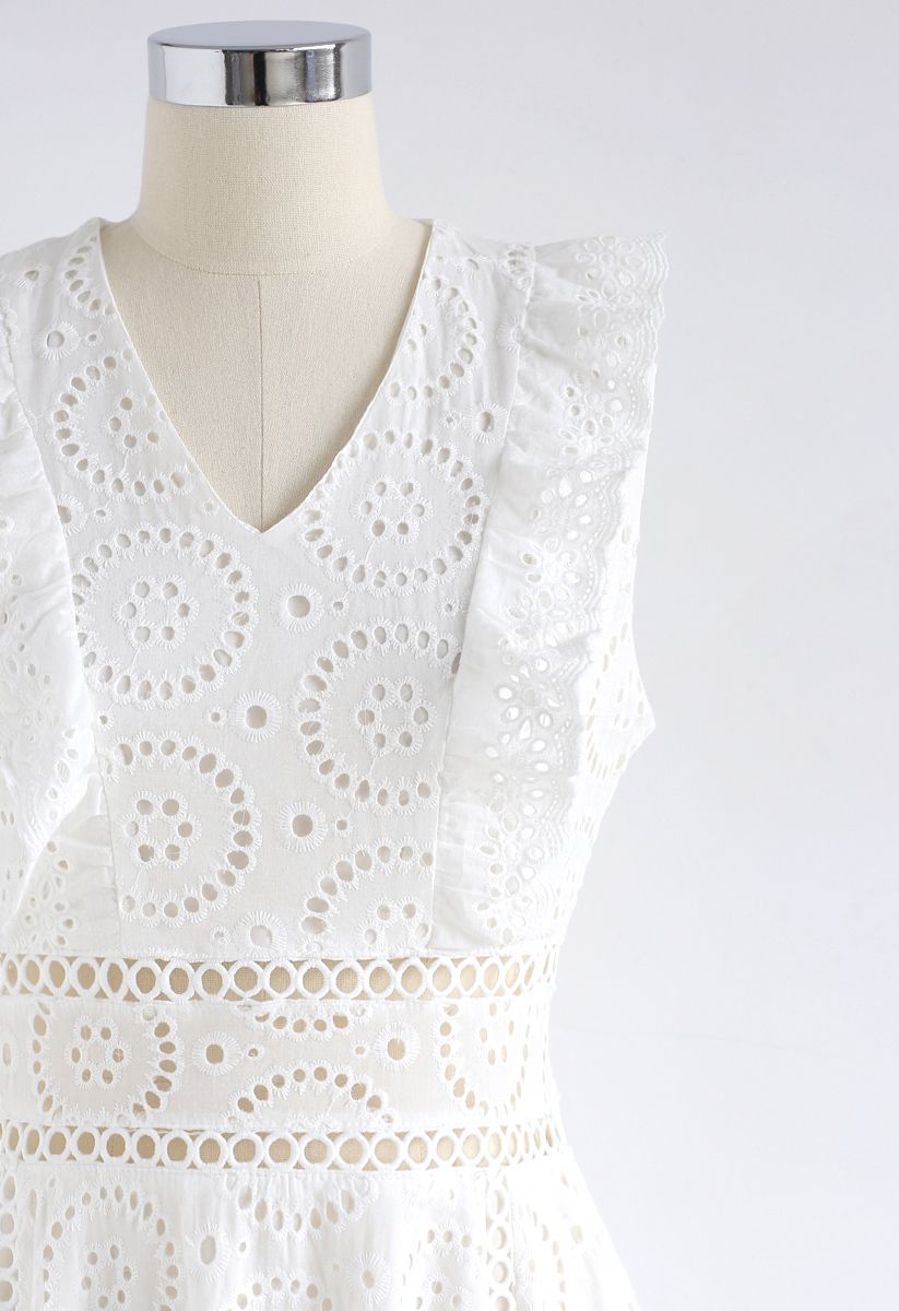 A Divine Dream Floral Eyelet Dress in White