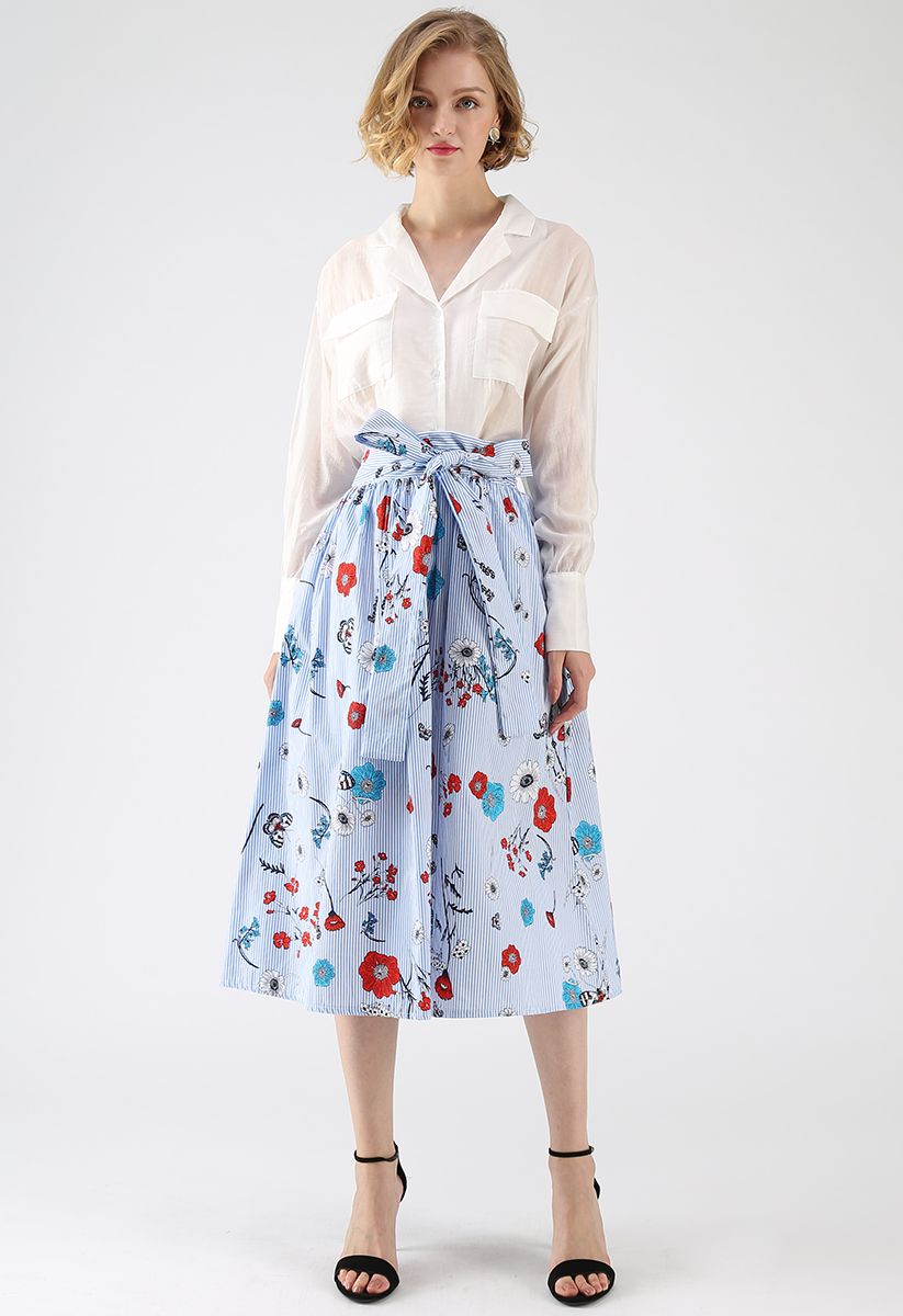 Floral Scene with Stripes Midi Skirt in Blue