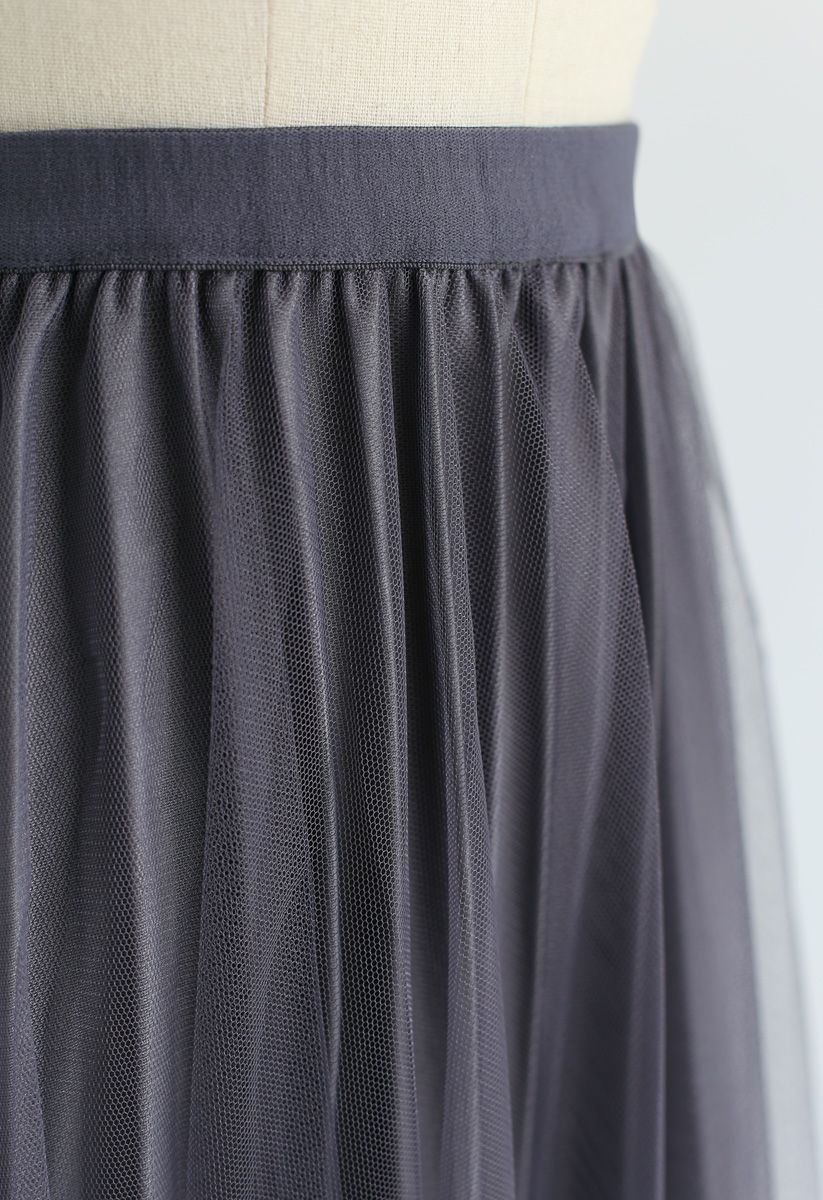 Mix and Match Velvet Mesh Pleated Skirt in Grey