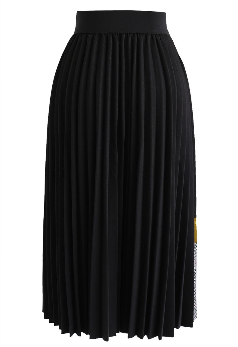 Between Us Pleated Midi Skirt in Black