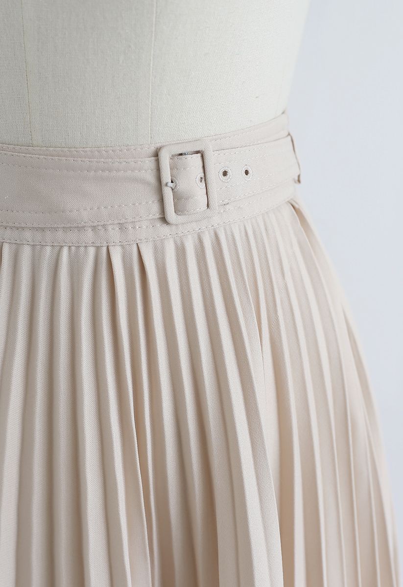 Tender Breeze Pleated Midi Skirt in Cream