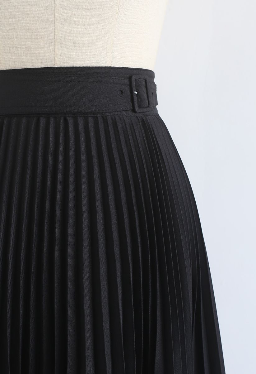 Tender Breeze Pleated Midi Skirt in Black - Retro, Indie and Unique Fashion