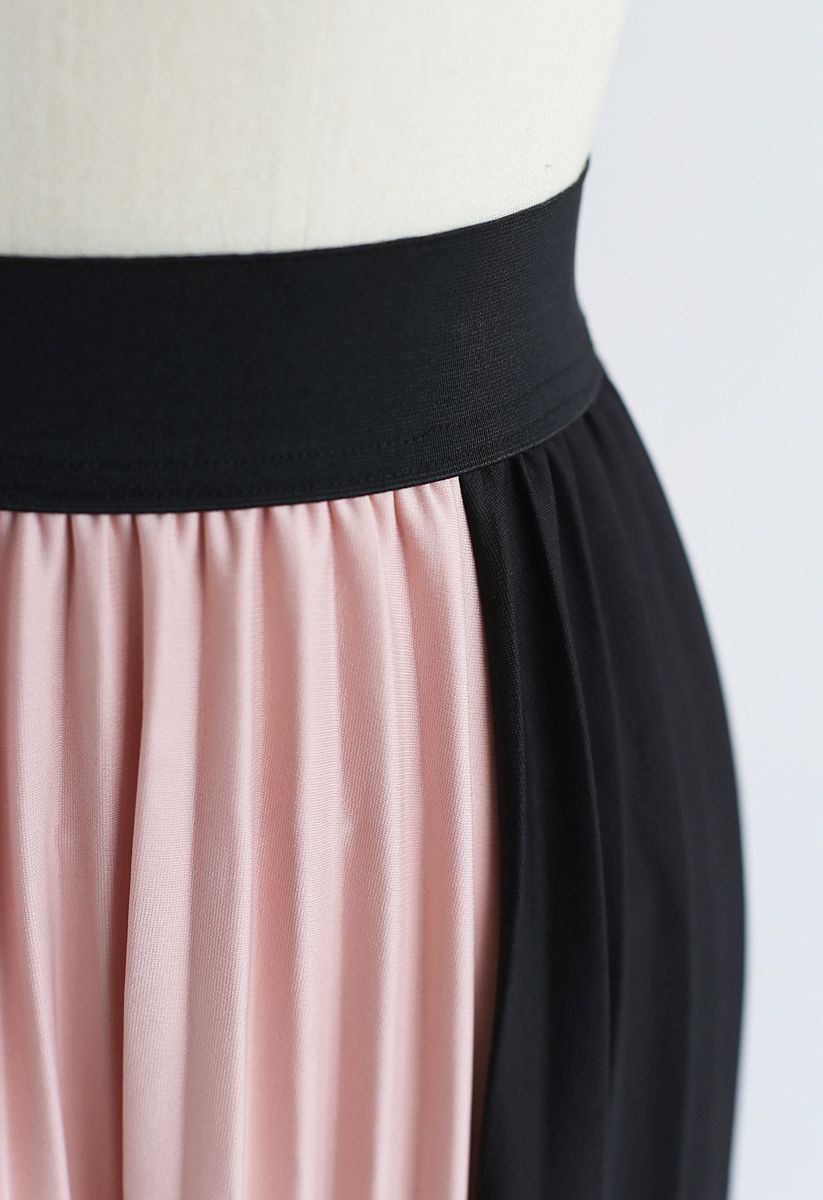 Tender Color-Block Pleated Skirt in Pink