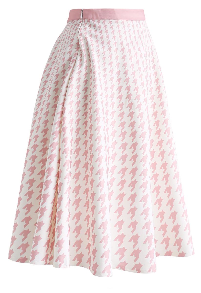 Destination For Houndstooth Midi Skirt in Pink