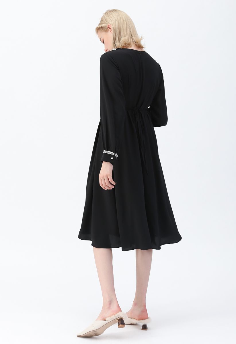 Classy Vogue Chiffon Midi Dress in Black