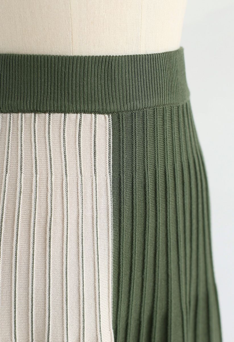 Contrast Pattern Pleated Knit Skirt in Army Green - Retro, Indie and ...