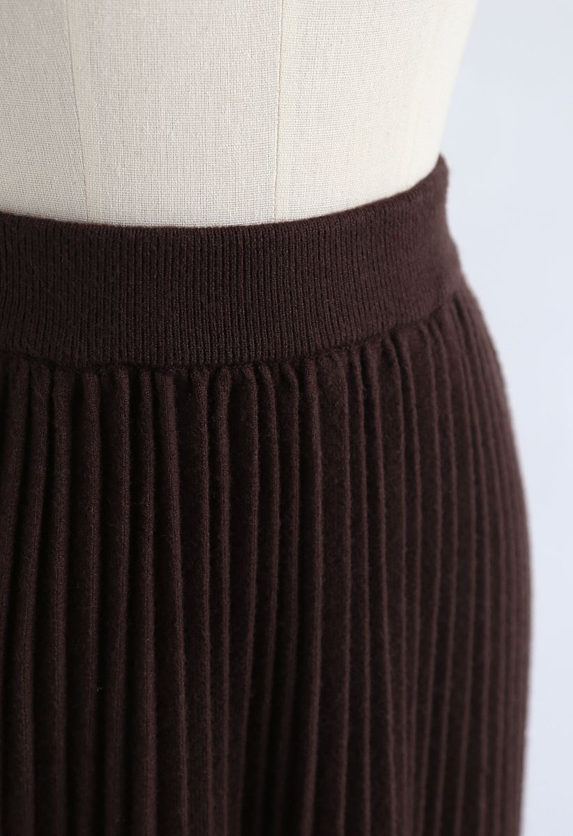 Graceful Bearing Pleated Knit Midi Skirt in Brown - Retro, Indie and ...