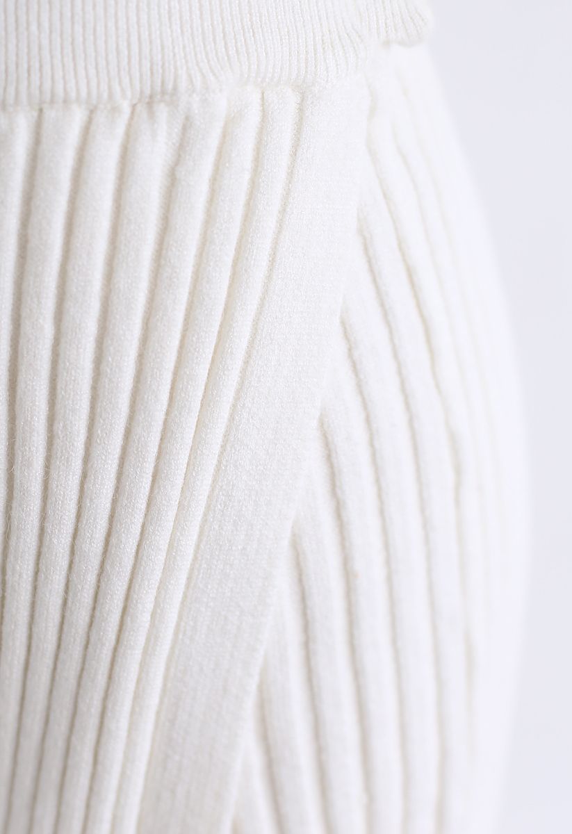 Neat Split Hem Ribbed Knit Skirt in White