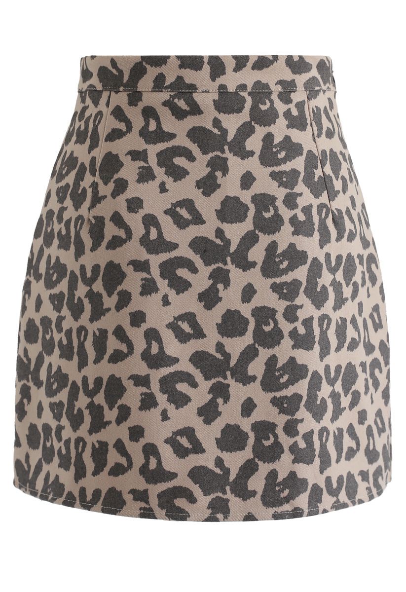 Leopard Print Zipper Mini Skirt in Sand