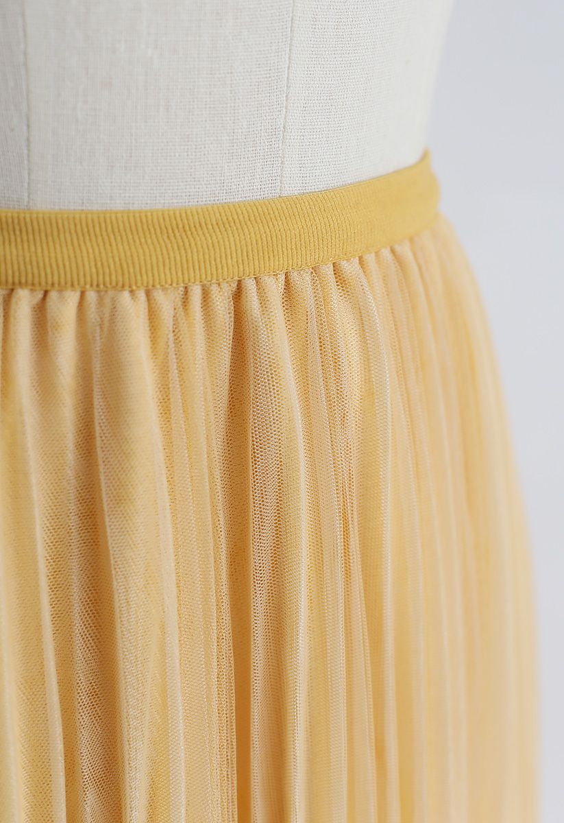 Double-Layered Mesh Tulle Pleated Skirt in Yellow