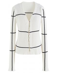 Grid V-Neck Buttoned Sweater in White